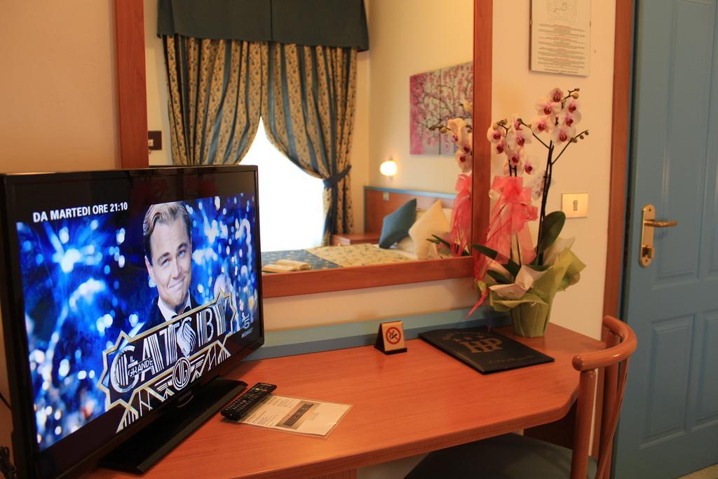 Hotel Paradise ฟาโน ภายนอก รูปภาพ