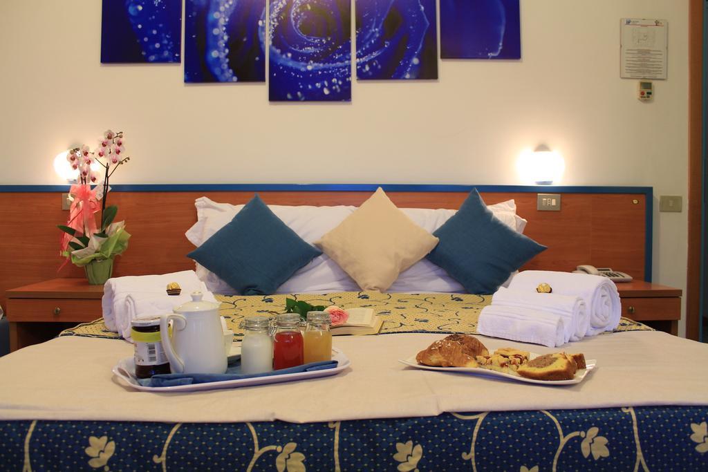 Hotel Paradise ฟาโน ภายนอก รูปภาพ