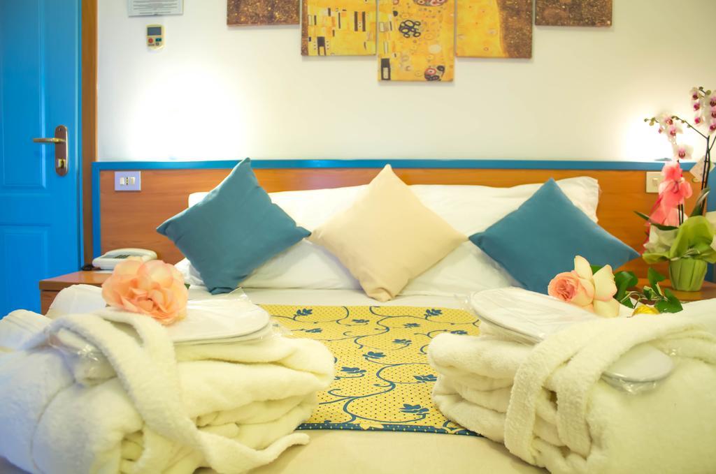 Hotel Paradise ฟาโน ภายนอก รูปภาพ